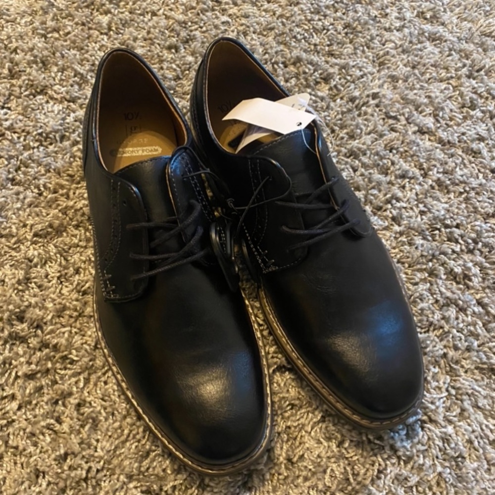 10.5 new men’s black dress shoes